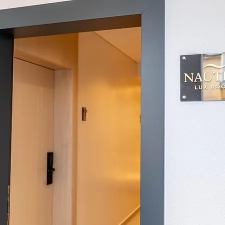 Nautica Lux Guest house *