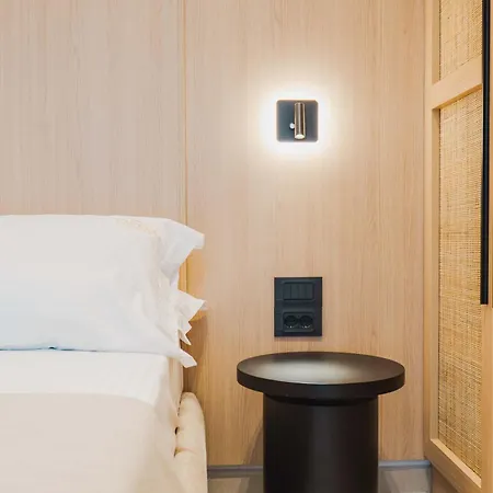 Gasthuis Nautica Lux Sarandë
