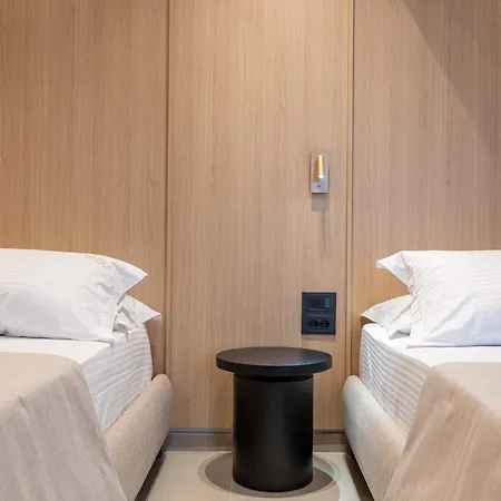 Nautica Lux * Sarandë